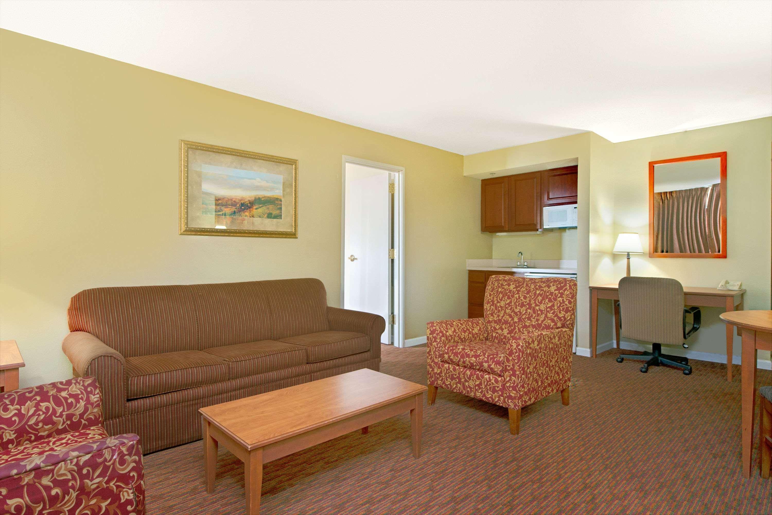 Days Inn By Wyndham St. Louis/Westport Mo Maryland Heights Zewnętrze zdjęcie